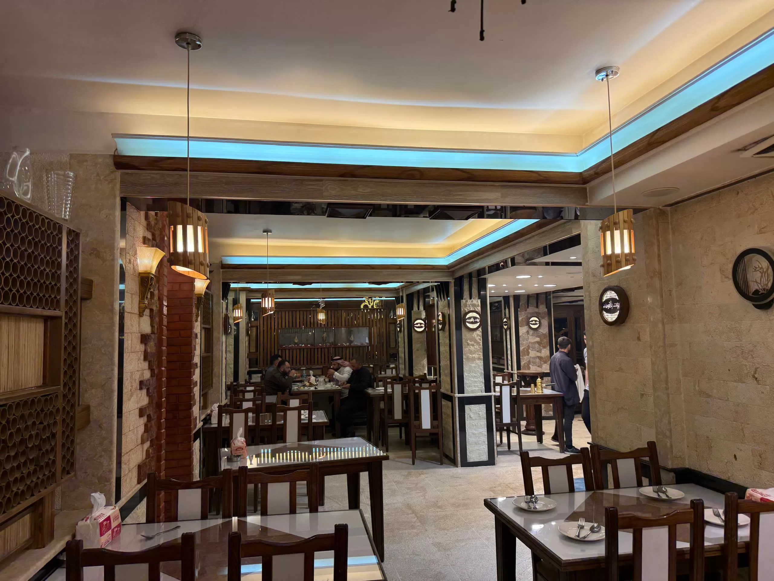 Beit Yaqot Resturant
